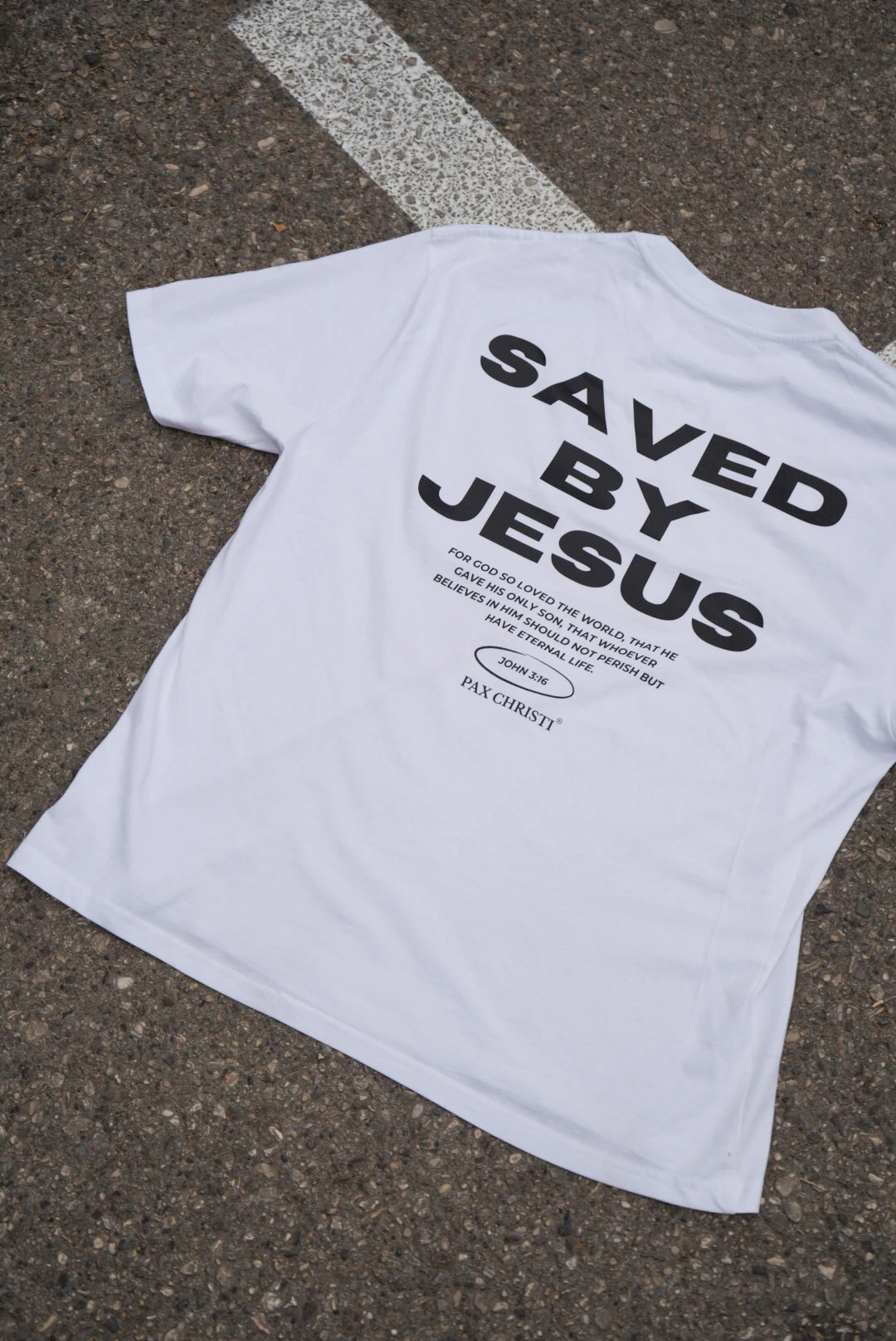 Saved By Jesus Oversize Unisex majica – Bijela